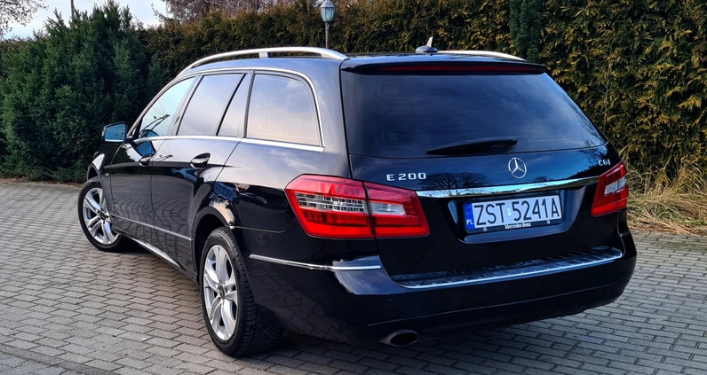 Mercedes-Benz Klasa E cena 45900 przebieg: 197000, rok produkcji 2010 z Andrychów małe 436